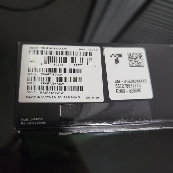 SOLD Samsung Galaxy Buds Pro - Phantom Violet - Picture 7 of 7